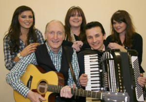 George Hamilton IV and John Walker pictured with Lara Eastwood, Gillian Law and Juliana Eastwood.